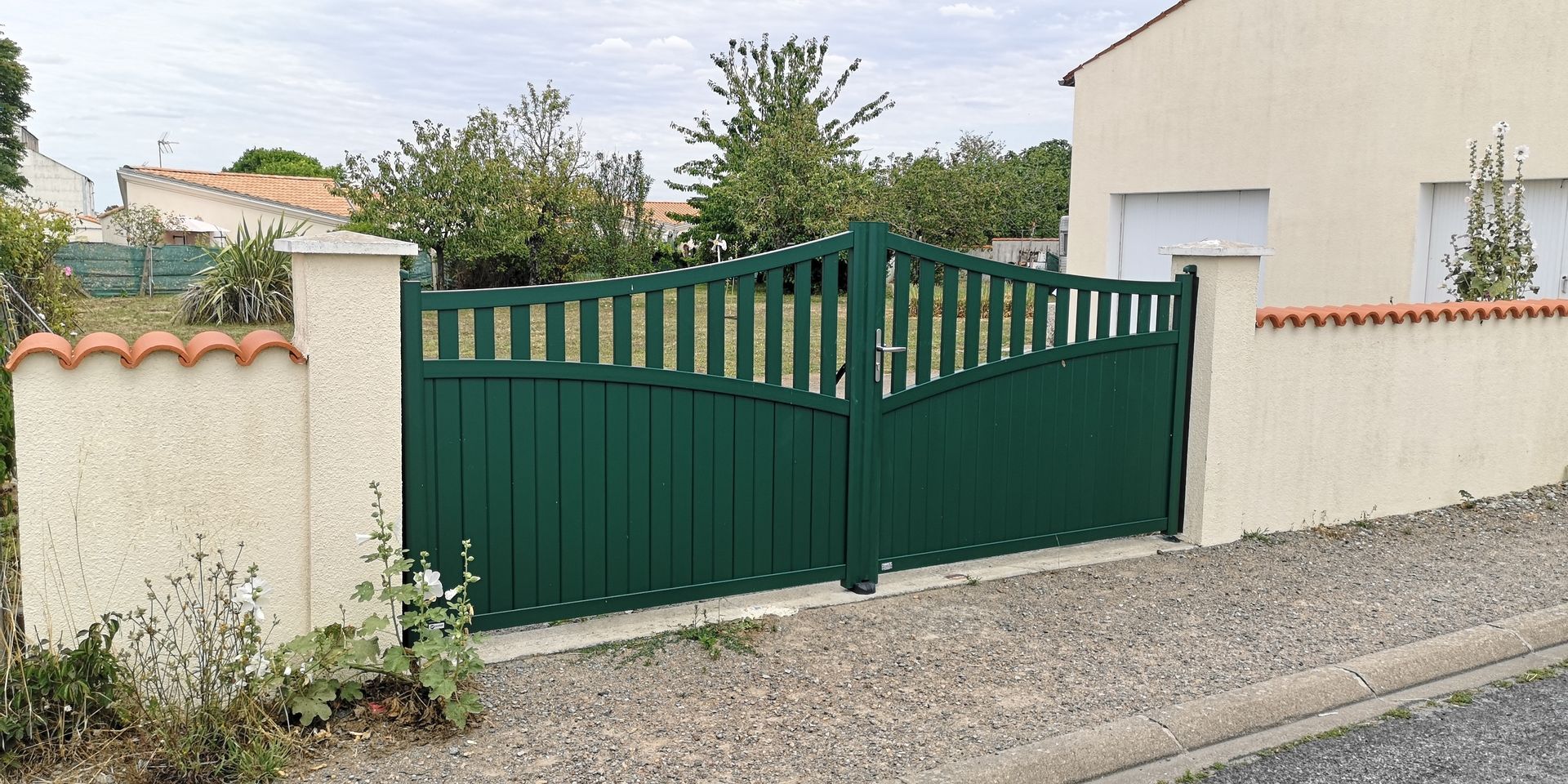 Portail — réalisation Menuiserie Dambron